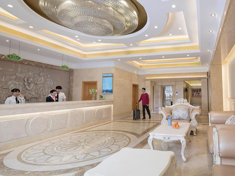 Vienna Hotel Hainan Oriental Avenue Dongfang Exterior photo
